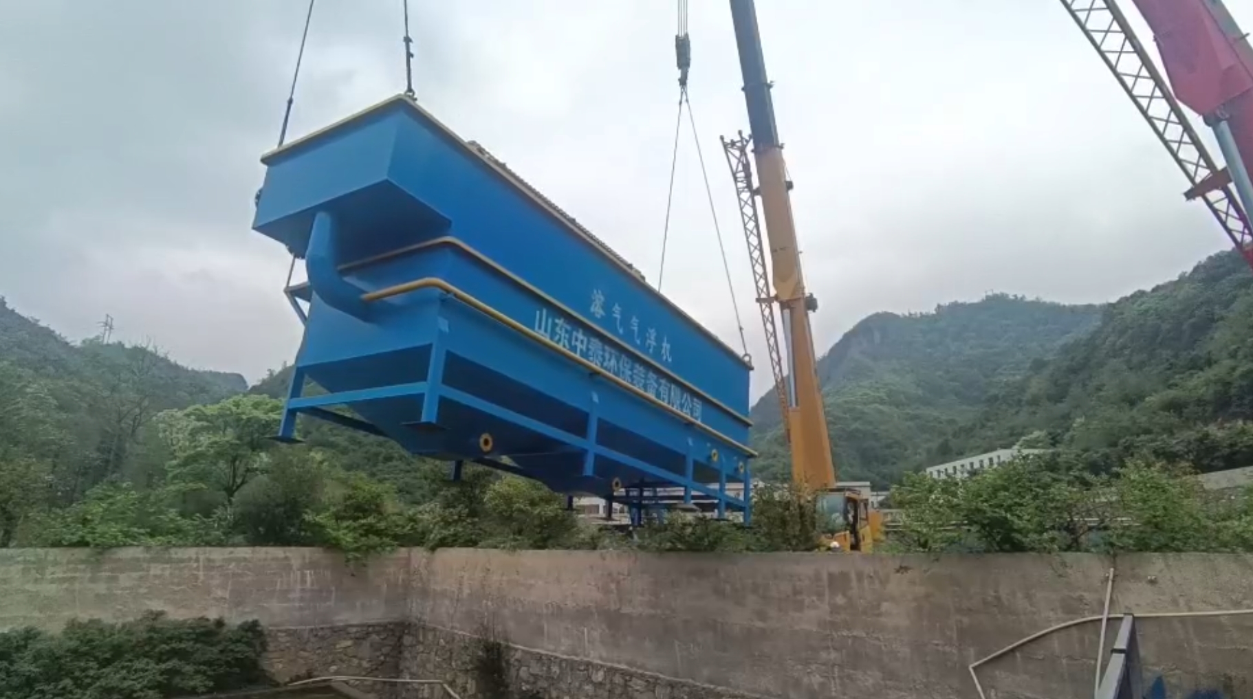 氣浮機，高效氣浮機，溶氣氣浮機，氣浮機安裝現(xiàn)場